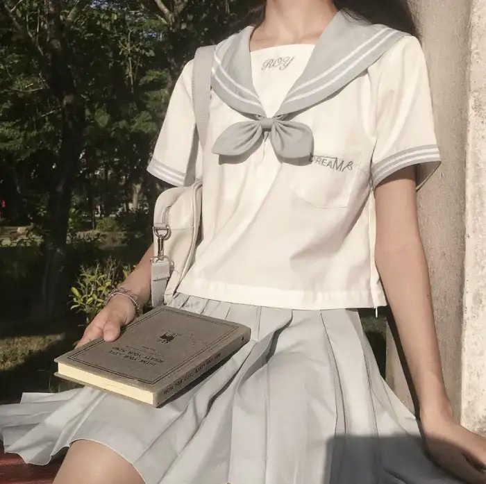 红衫泪痕